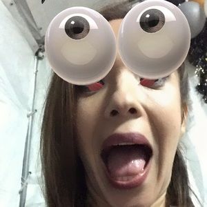 Meet your Posher, Cynthia